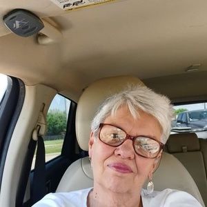 Meet your Posher, Jackie